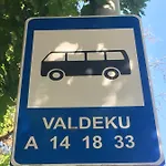 Vandrerhjem Freedom65 And Caravan Tallinn