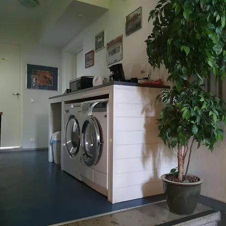 Freedom65 And Caravan * Reval