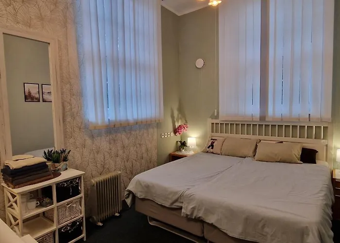 Freedom65 And Caravan *