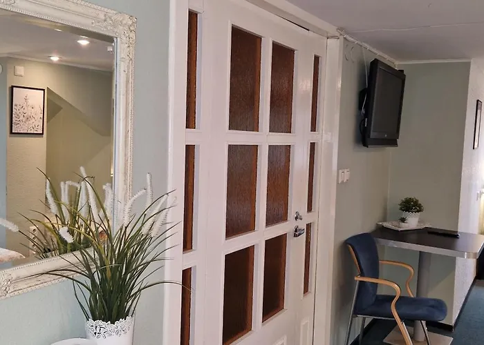 Freedom65 And Caravan