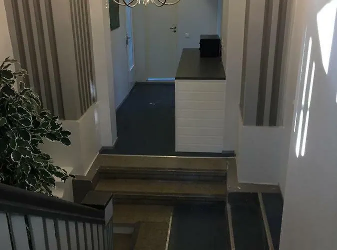 Hostel Freedom65 And Caravan Tallinn