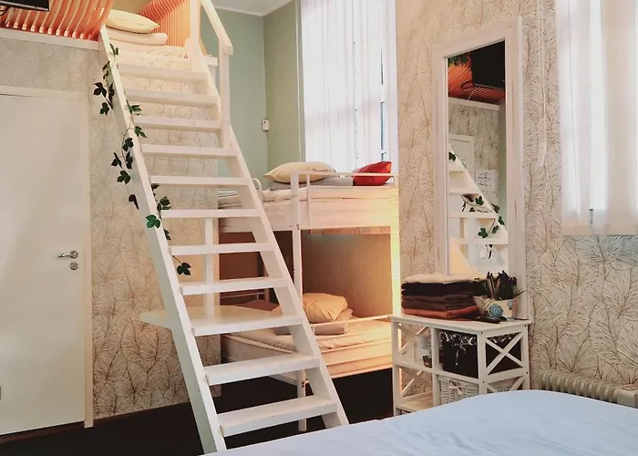 Ostello Freedom65 And Caravan