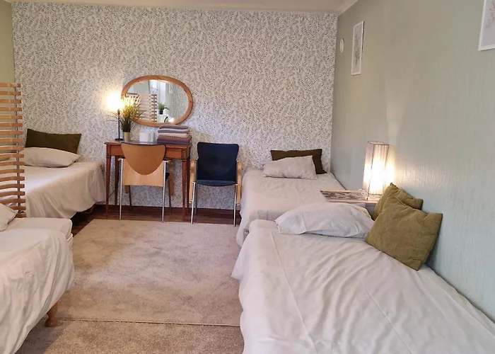 Hostel Freedom65 And Caravan Tallin