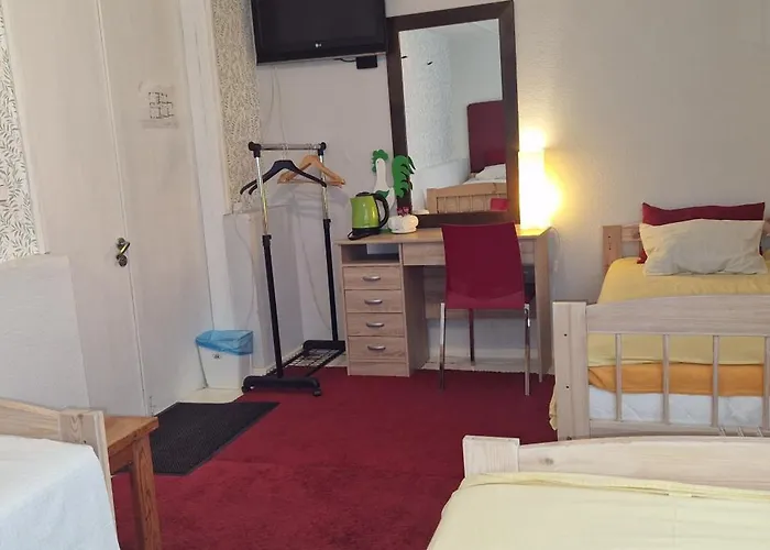 Freedom65 And Caravan