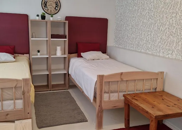 Freedom65 And Caravan بيت شباب