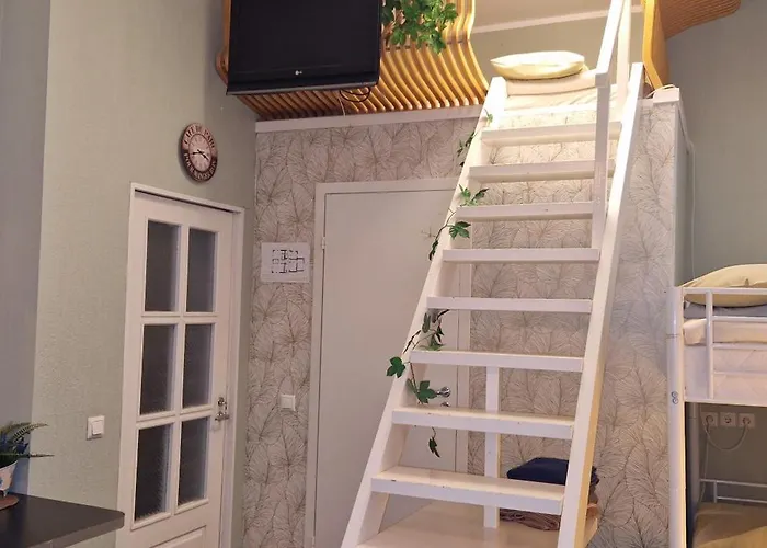 Freedom65 And Caravan Hostel Tallin