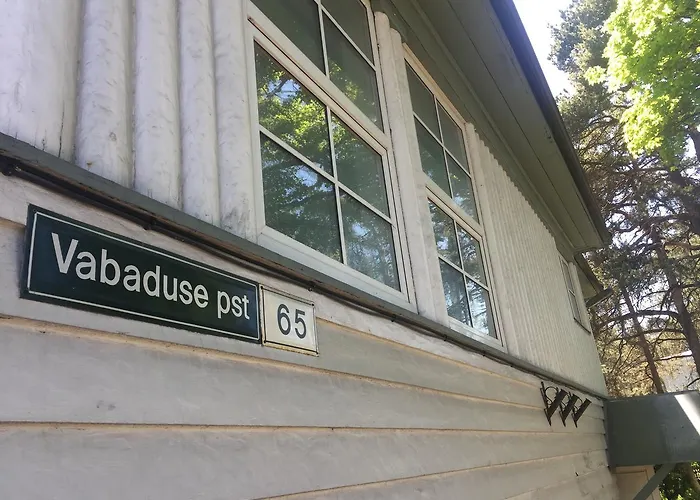 Freedom65 And Caravan * Tallin